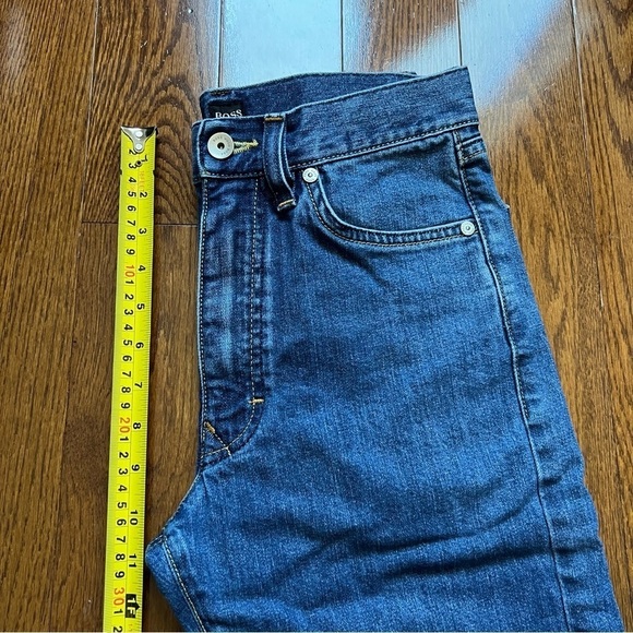 Hugo Boss Regular Fit Straight Leg Stretch Denim Jeans Medium Blue Wash - US  29 - Picture 14 of 16